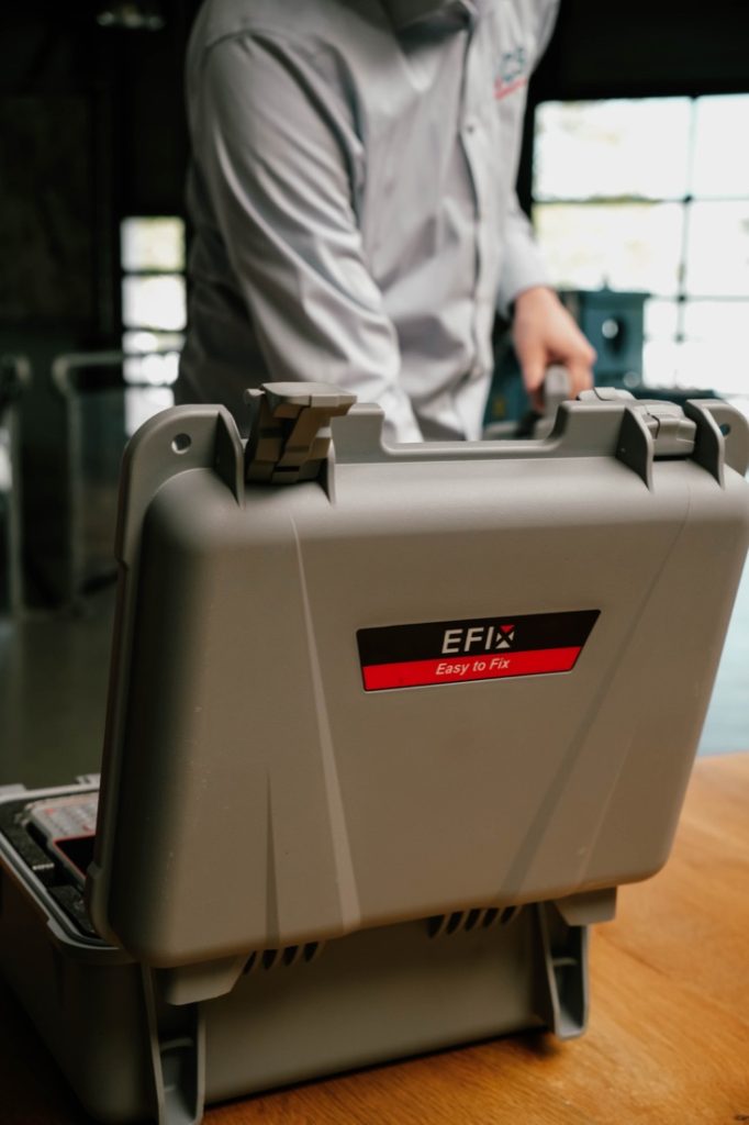 Efix F8 GNSS ontvanger