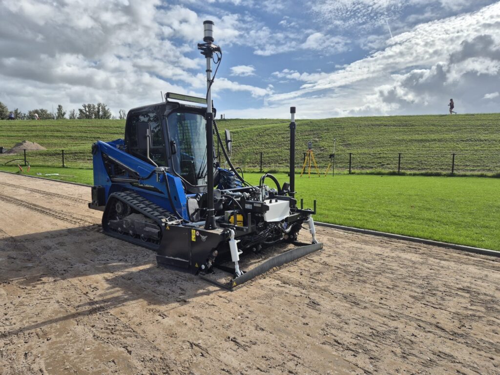 Bobcat T450 met duw-trekleveler
